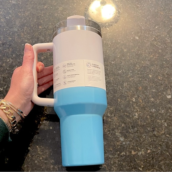 Stanley Quencher H2.O 40oz Tumbler - Picture 7 of 8